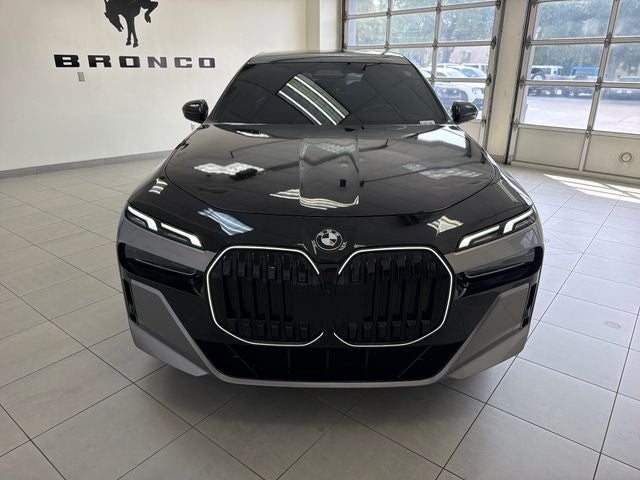 2024 BMW 7 Series 740i