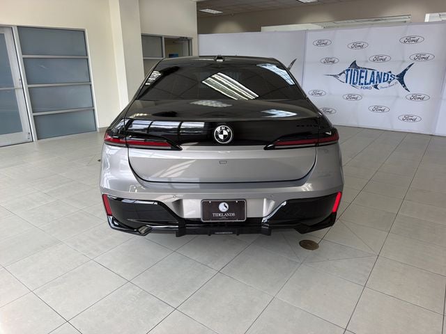 2024 BMW 7 Series 740i