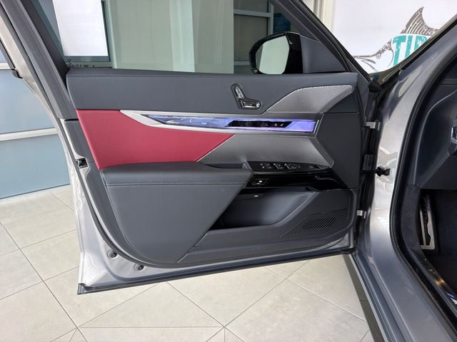 2024 BMW 7 Series 740i