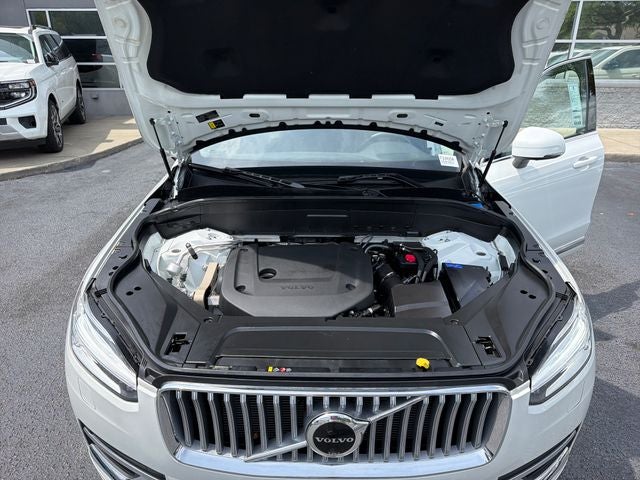 2024 Volvo XC90 B6 Plus Bright Theme 6-Seater